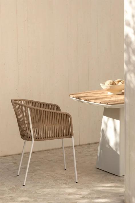 Silla de jardín apilable con reposabrazos en hierro y cuerda trenzada Jocelyn